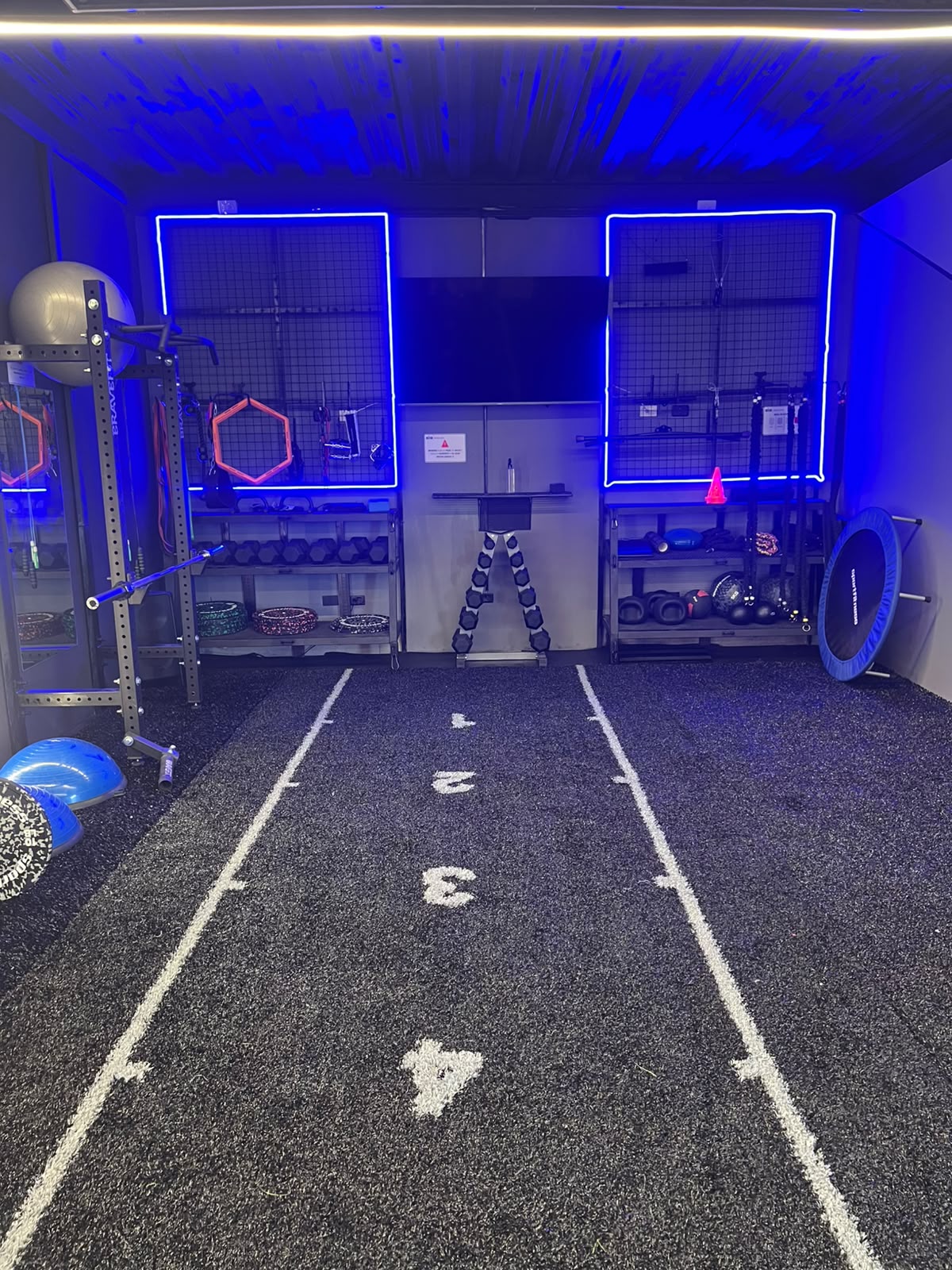 Vista simétrica del Training Room